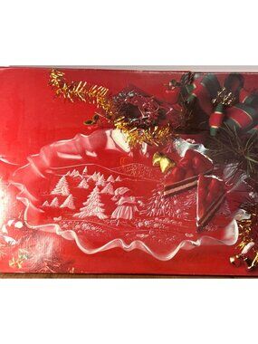 Mikasa Christmas Story Oval Canape 17 1/4" Fluted Glass Serving Platter